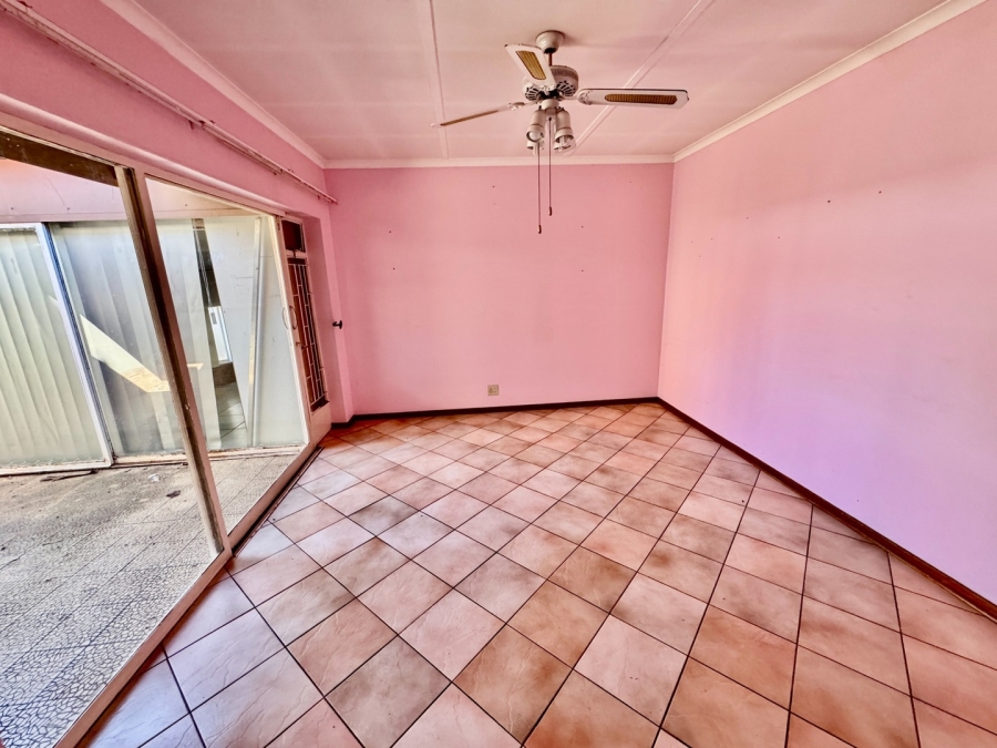 5 Bedroom Property for Sale in Potchefstroom North West